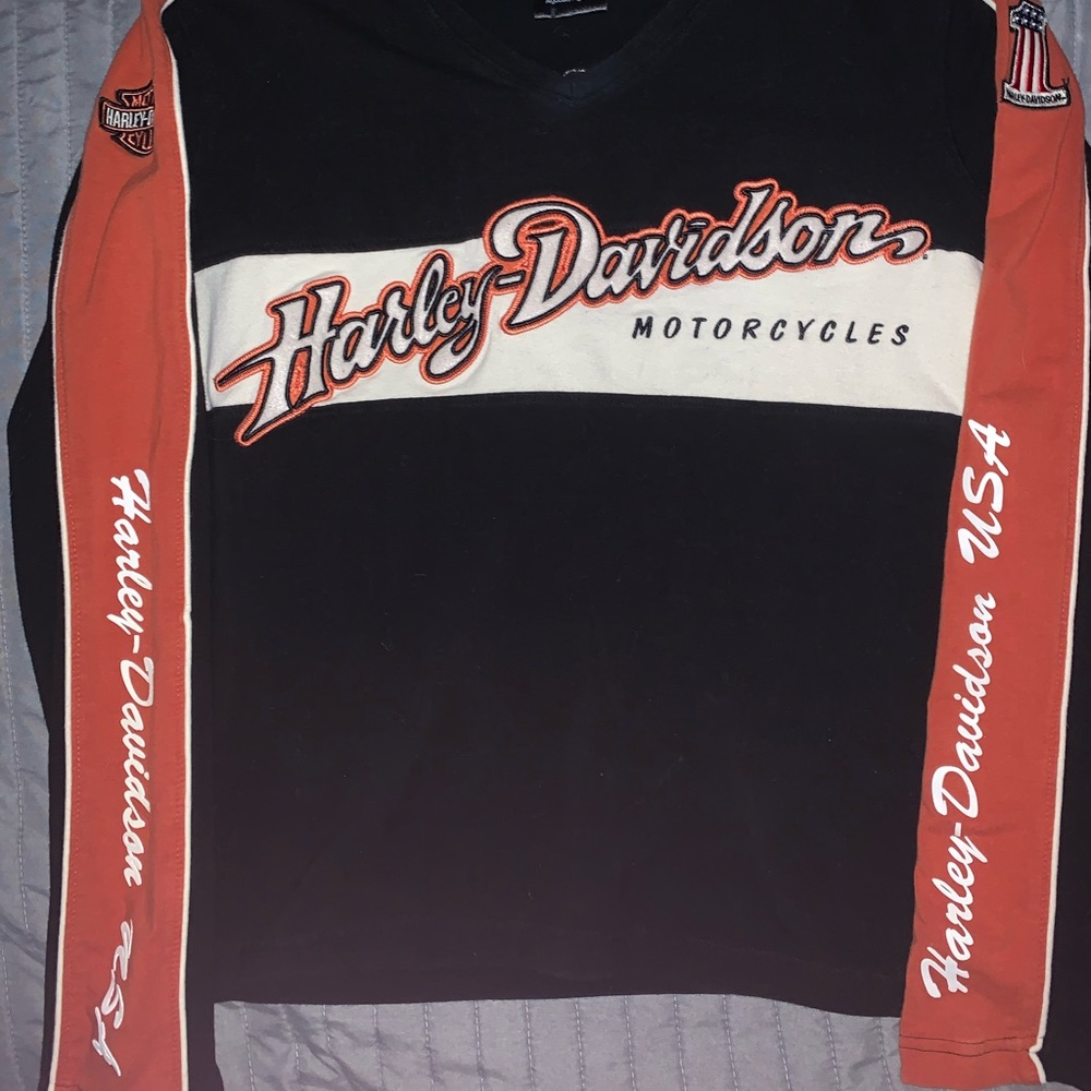 Harley Davidson embroidered the long sleeve
